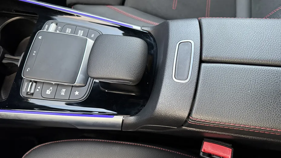 MERCEDES-BENZ EQB EQB 250 66.5kWh AMG