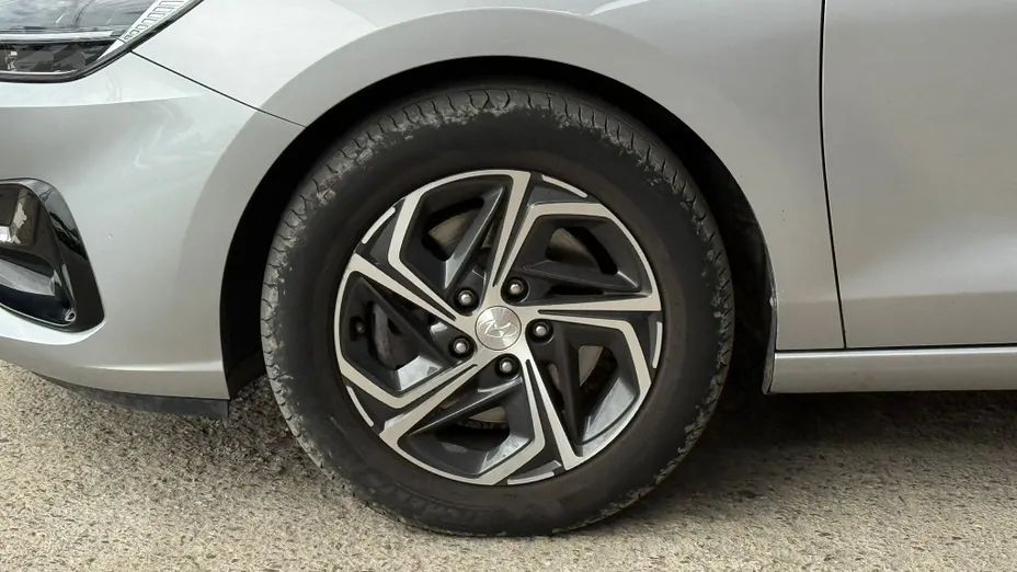 HYUNDAI i30 i30 1.5 T-GDI 48V Smart