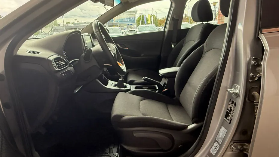 HYUNDAI i30 i30 1.5 T-GDI 48V Smart