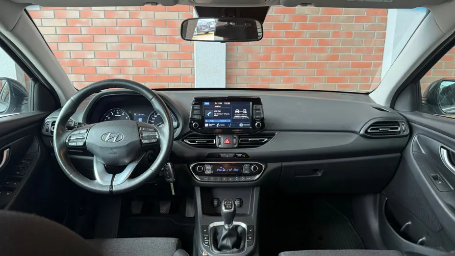 HYUNDAI i30 i30 1.5 T-GDI 48V Smart