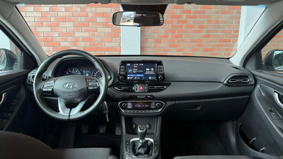 HYUNDAI i30 i30 1.5 T-GDI 48V Smart