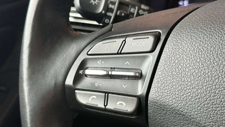 HYUNDAI i30 i30 1.5 T-GDI 48V Smart