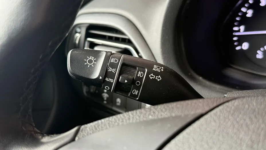 HYUNDAI i30 i30 1.5 T-GDI 48V Smart