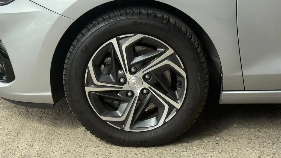 HYUNDAI i30 i30 1.5 T-GDI 48V Smart