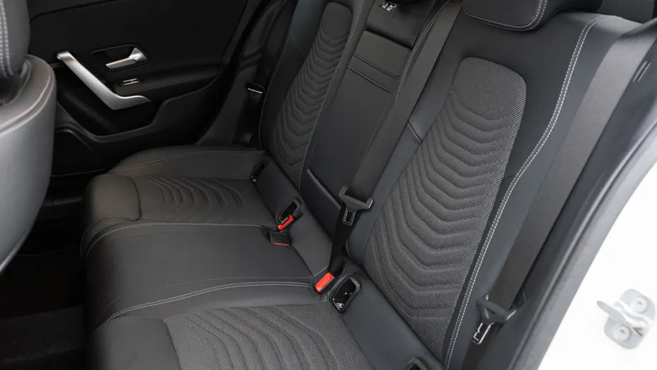 MERCEDES-BENZ A Klasa A 200 d Progressive 8G-DCT