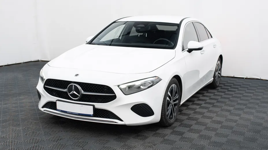 MERCEDES-BENZ A Klasa A 200 d Progressive 8G-DCT