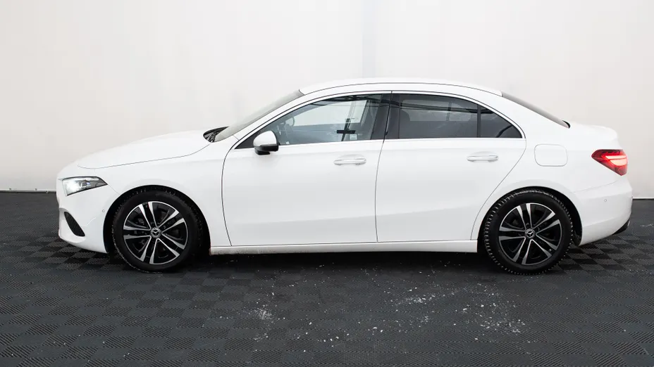 MERCEDES-BENZ A Klasa A 200 d Progressive 8G-DCT