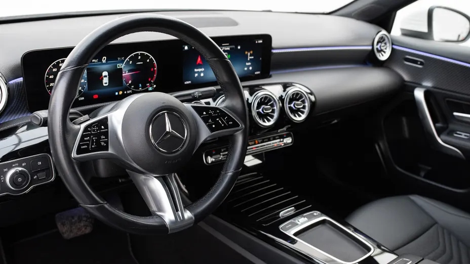 MERCEDES-BENZ A Klasa A 200 d Progressive 8G-DCT