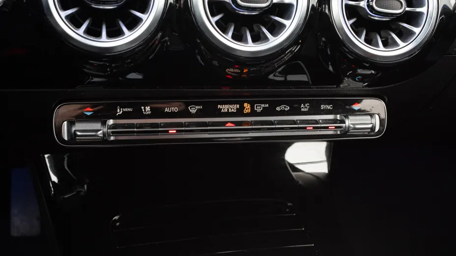 MERCEDES-BENZ A Klasa A 200 d Progressive 8G-DCT