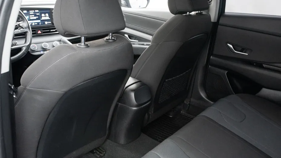 HYUNDAI Elantra Elantra 1.6 Modern