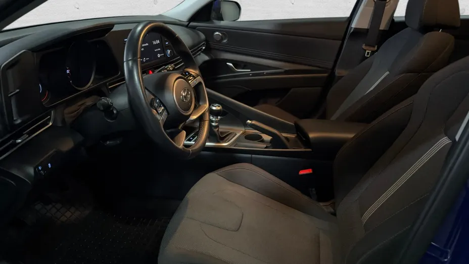 HYUNDAI Elantra Elantra 1.6 Modern