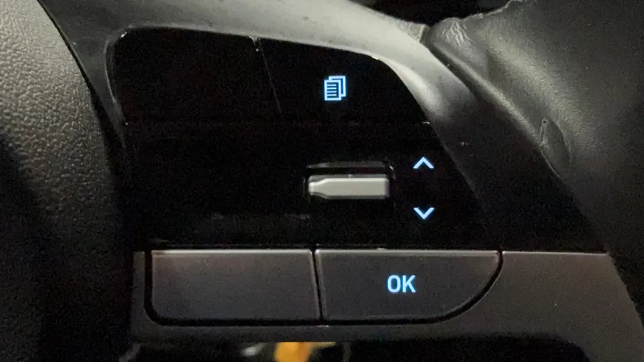 HYUNDAI Elantra Elantra 1.6 Modern