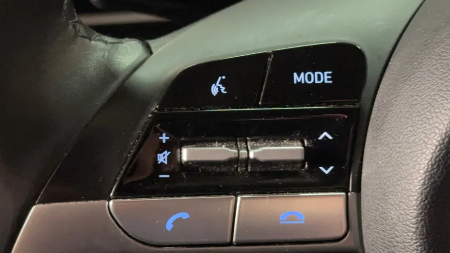 HYUNDAI Elantra Elantra 1.6 Modern