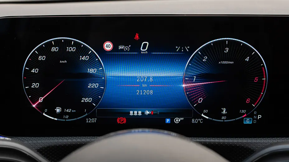 MERCEDES-BENZ A Klasa A 200 d Progressive 8G-DCT