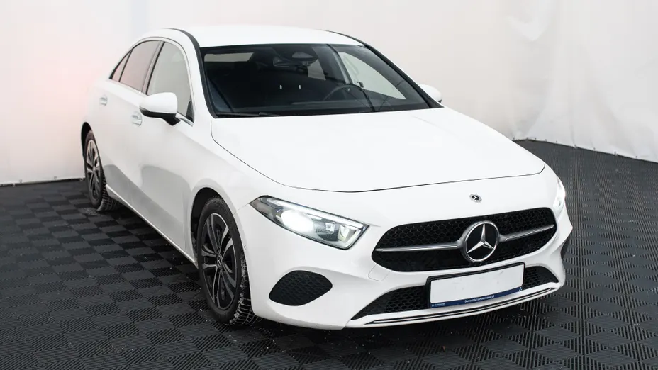 MERCEDES-BENZ A Klasa A 200 d Progressive 8G-DCT