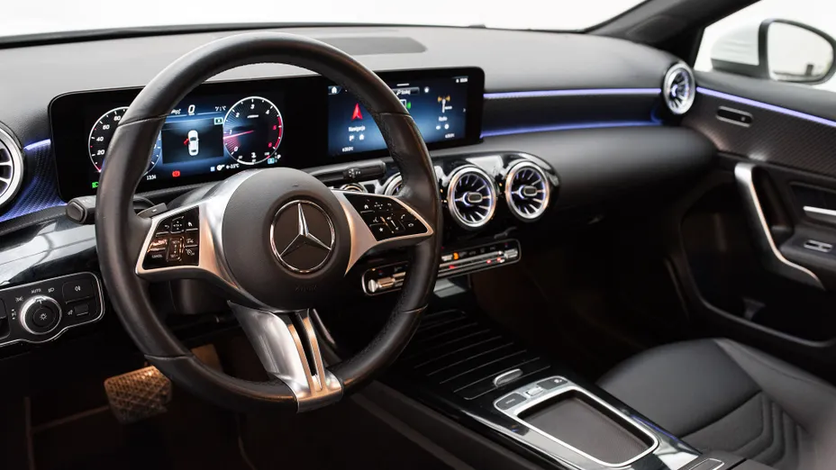 MERCEDES-BENZ A Klasa A 200 d Progressive 8G-DCT