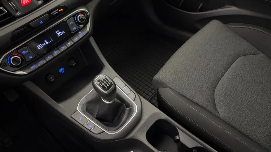 HYUNDAI i30 i30 1.5 DPI Smart
