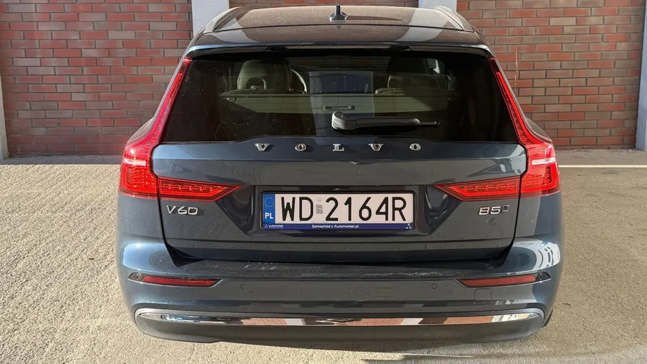 VOLVO V60 V60 B5 B AWD Plus Bright aut