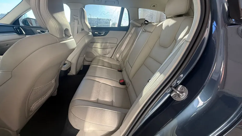 VOLVO V60 V60 B5 B AWD Plus Bright aut