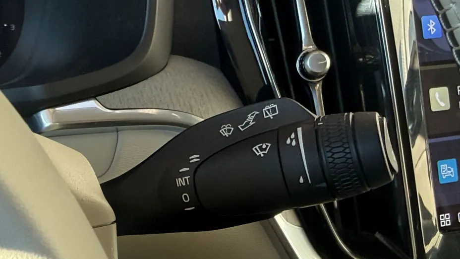 VOLVO V60 V60 B5 B AWD Plus Bright aut