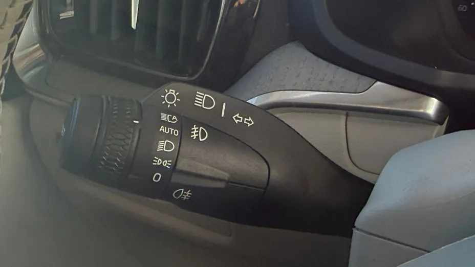 VOLVO V60 V60 B5 B AWD Plus Bright aut