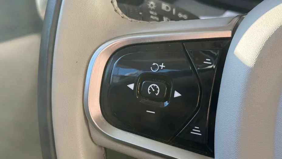 VOLVO V60 V60 B5 B AWD Plus Bright aut