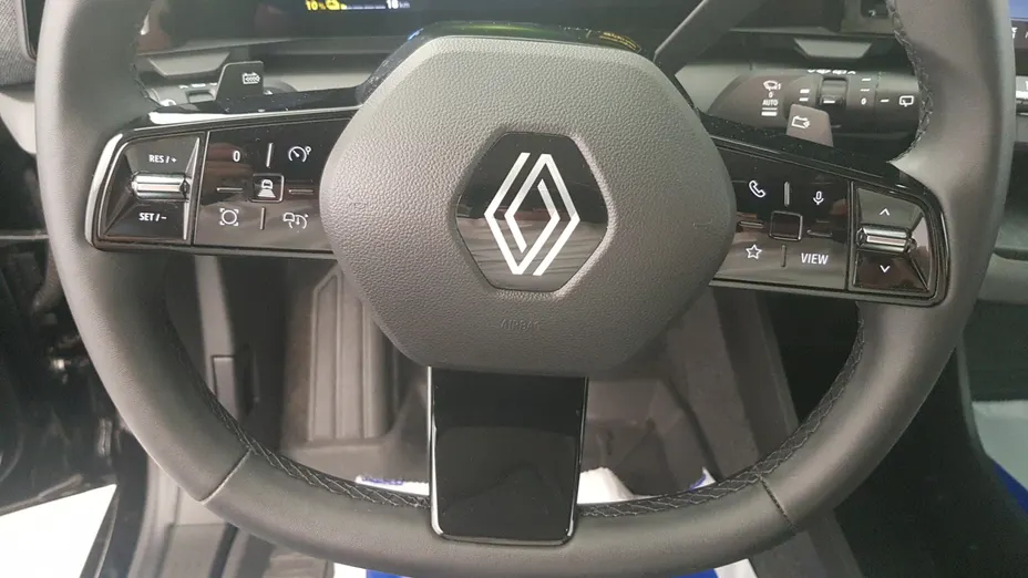 RENAULT Megane Megane EV40 Equilibre