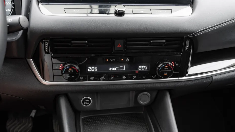 NISSAN Qashqai Qashqai 1.3 DIG-T mHEV N-Connecta Xtronic