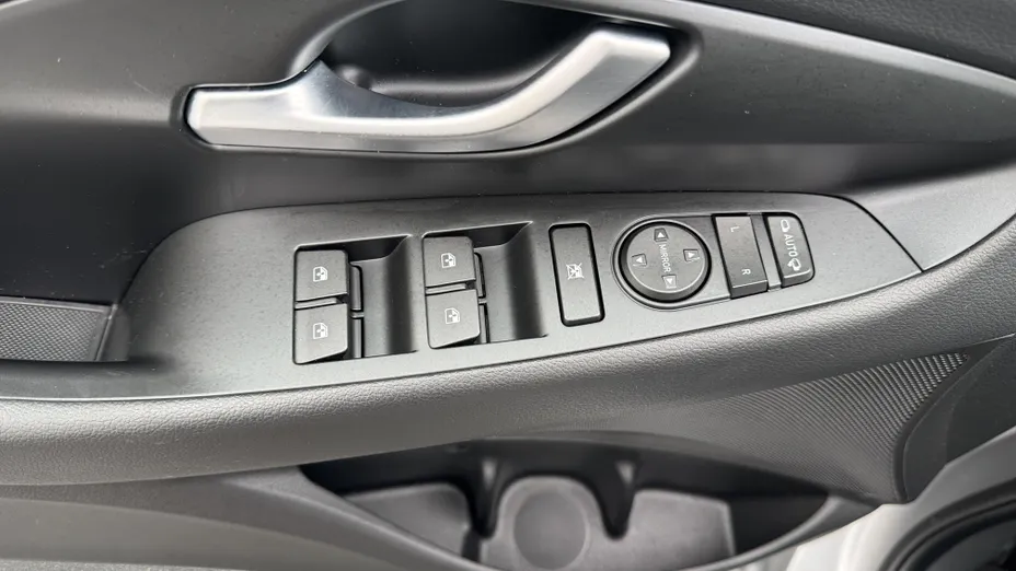HYUNDAI i30 i30 1.5 DPI Smart