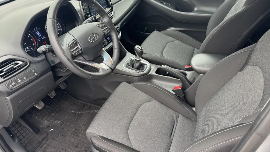 HYUNDAI i30 i30 1.5 DPI Smart