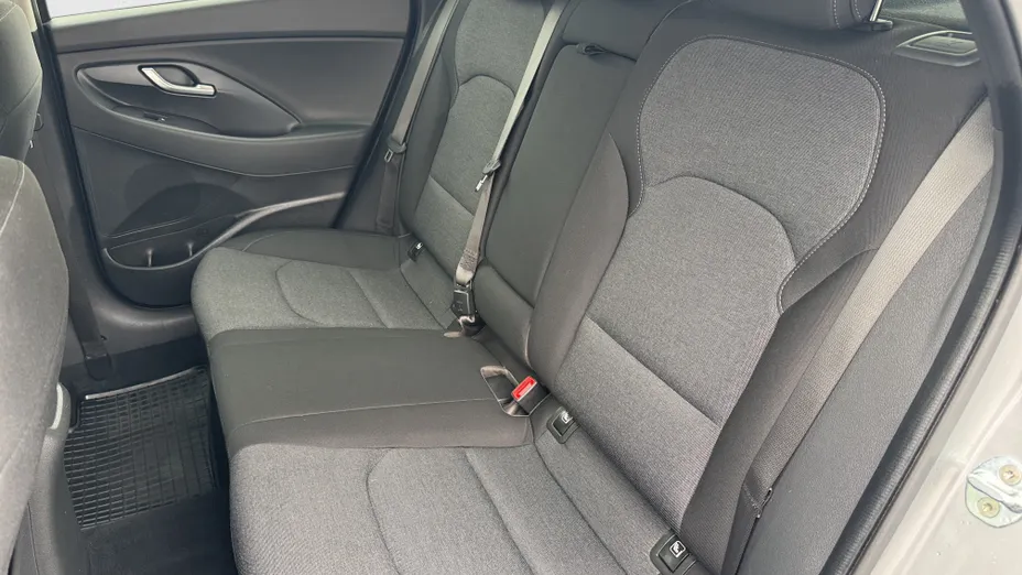 HYUNDAI i30 i30 1.5 DPI Smart