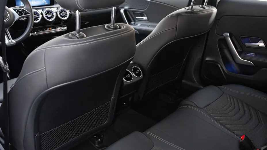 MERCEDES-BENZ A Klasa A 200 d Progressive 8G-DCT