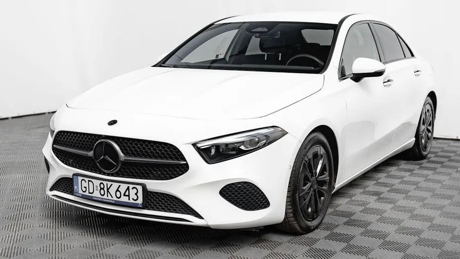 MERCEDES-BENZ A Klasa A 200 d Progressive 8G-DCT