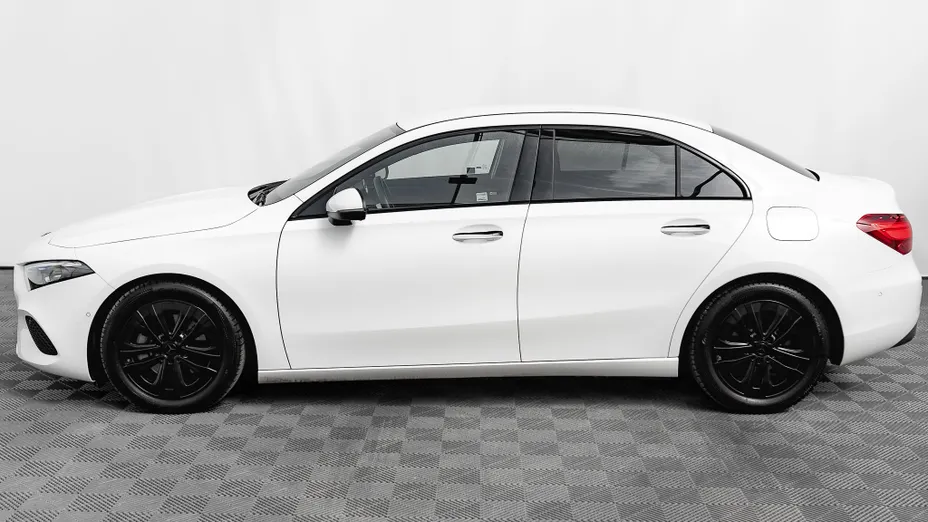 MERCEDES-BENZ A Klasa A 200 d Progressive 8G-DCT