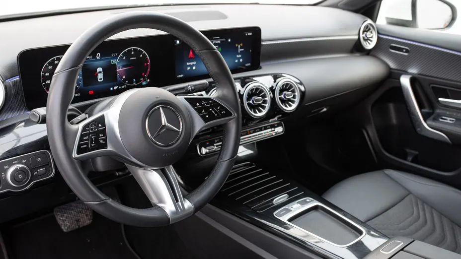 MERCEDES-BENZ A Klasa A 200 d Progressive 8G-DCT