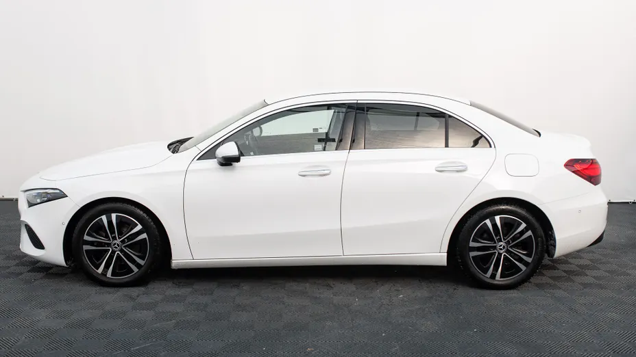 MERCEDES-BENZ A Klasa A 200 d Progressive 8G-DCT