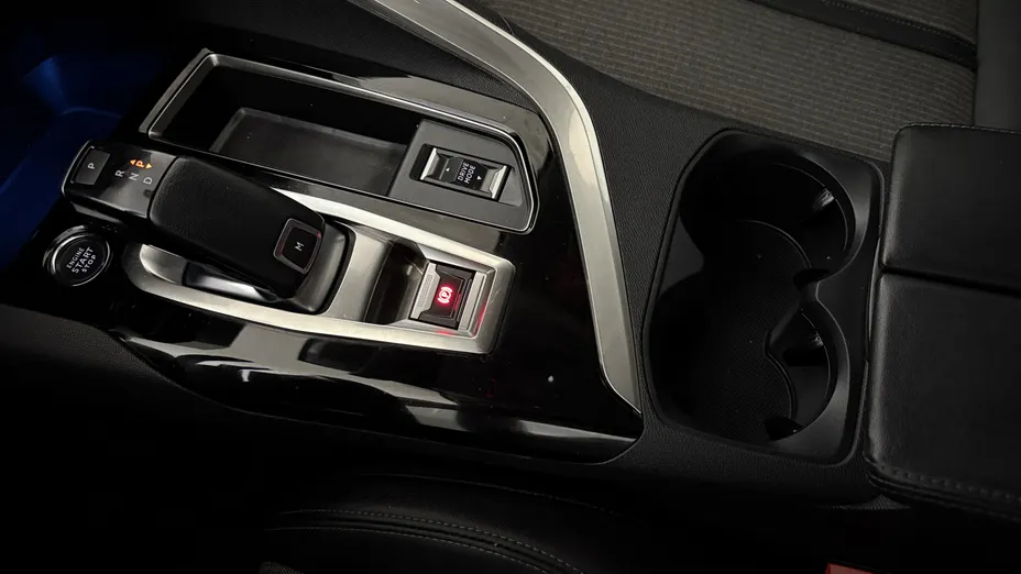 PEUGEOT 3008 3008 1.2 PureTech Allure Pack S&S EAT8