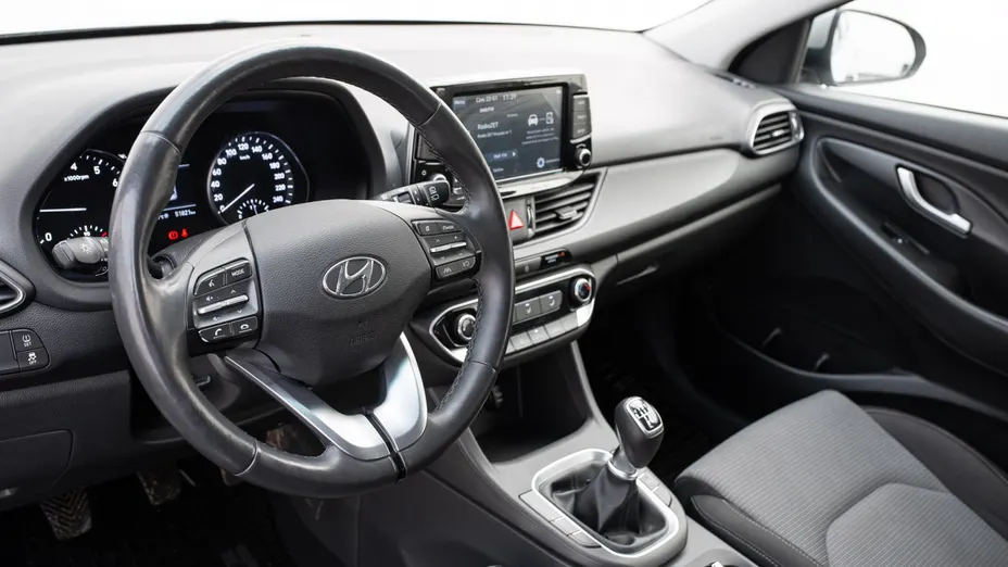 HYUNDAI i30 i30 1.0 T-GDI Modern