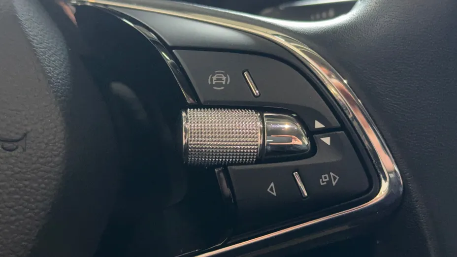 SKODA Superb Superb 2.0 TSI Ambition DSG