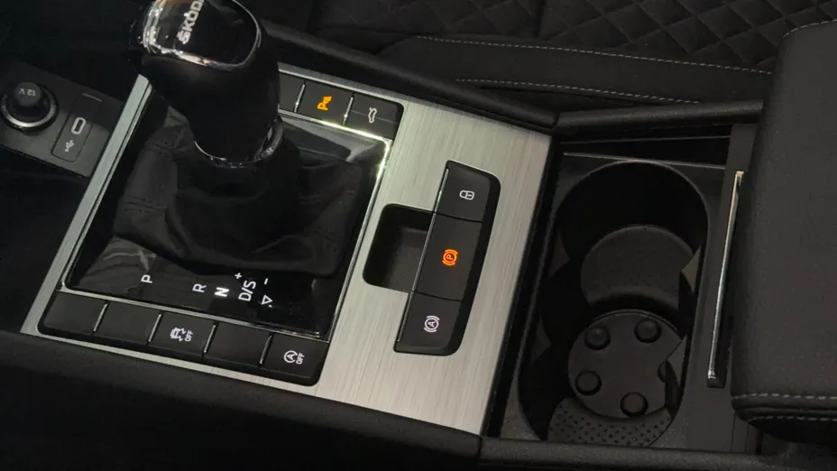 SKODA Superb Superb 2.0 TSI Ambition DSG