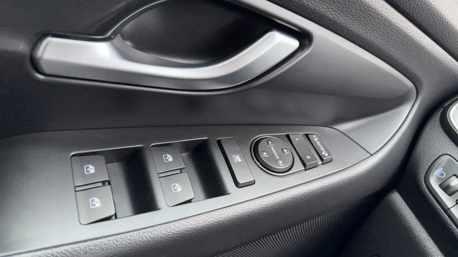 HYUNDAI i30 i30 1.0 T-GDI Modern