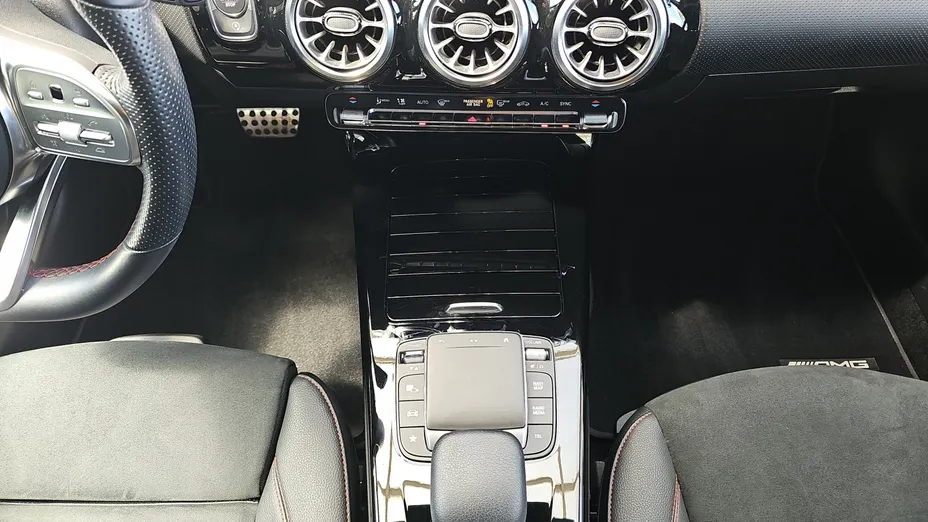 MERCEDES-BENZ CLA CLA 200 AMG Line 7G-DCT