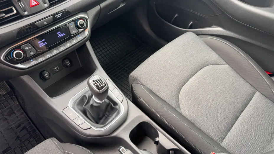 HYUNDAI i30 i30 1.5 DPI Smart