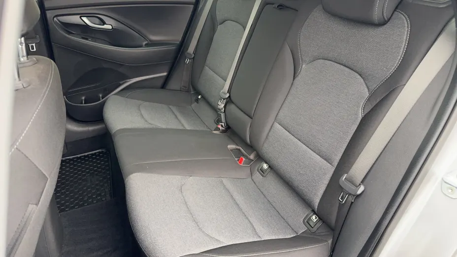 HYUNDAI i30 i30 1.5 DPI Smart