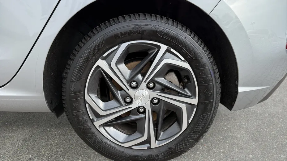 HYUNDAI i30 i30 1.5 DPI Smart