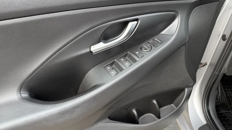 HYUNDAI i30 i30 1.5 DPI Smart