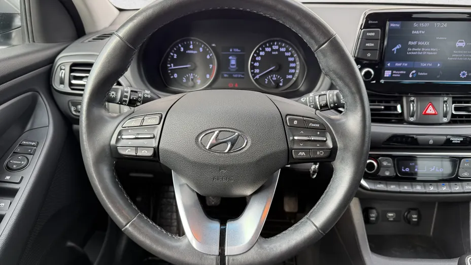 HYUNDAI i30 i30 1.5 DPI Smart