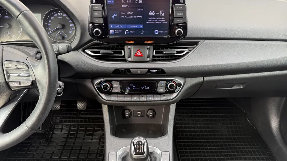 HYUNDAI i30 i30 1.5 DPI Smart