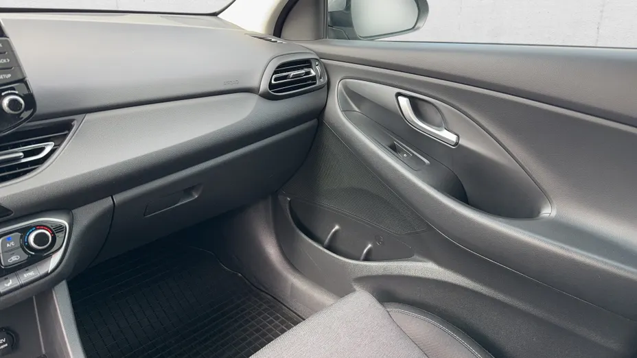 HYUNDAI i30 i30 1.5 DPI Smart