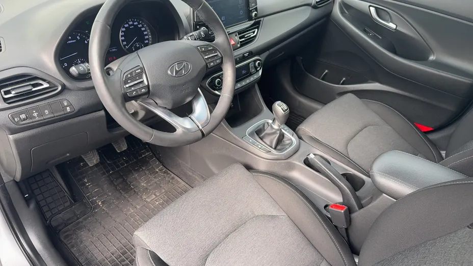 HYUNDAI i30 i30 1.5 DPI Smart